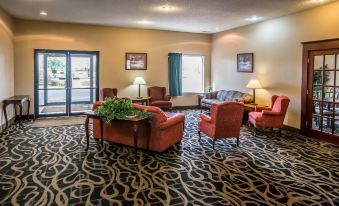 Quality Inn & Suites Mendota Near I-39