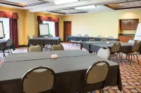Comfort Suites Southpark Hotels in Petersburg
