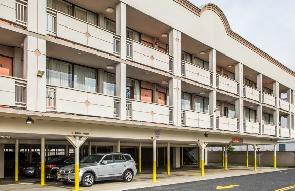 梅多蘭茲温德姆速 8 酒店