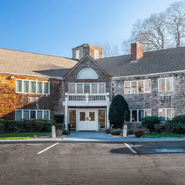 Gold Star Inn & Suites