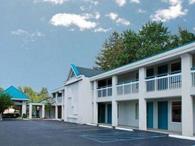 Days Inn & Suites by Wyndham Albany