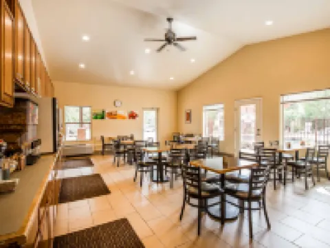 Montclair at Zion Hotels in Springdale