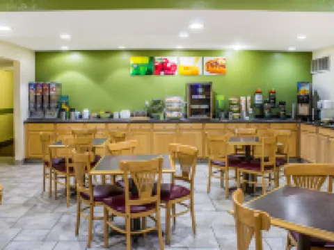 Quality Inn Newton at I-80 Hotels in Newton