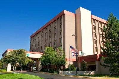 Embassy Suites by Hilton Denver Central Park Các khách sạn ở Denver