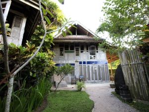 Pondok Pitaya: Hotel, Surfing and Yoga