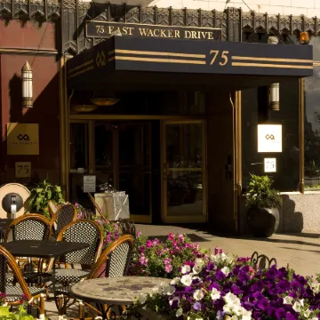 Club Quarters Hotel, Wacker at Michigan