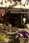 Club Quarters Hotel, Wacker at Michigan