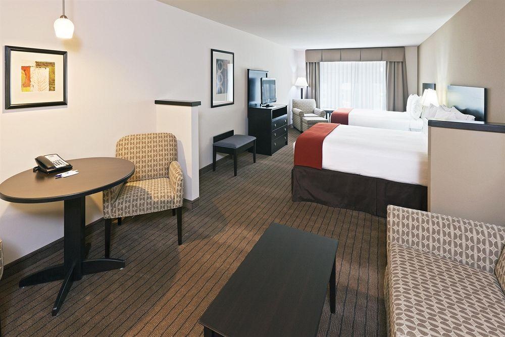 Holiday Inn Express & Suites El Paso Airport, an Ihg Hotel