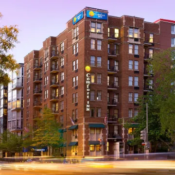 Comfort Inn Downtown DC/Convention Center Hotels near Federal Bureau of Investigation Headquarters