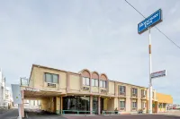 Siegel Select LV Strip-Convention Center Hotels in 