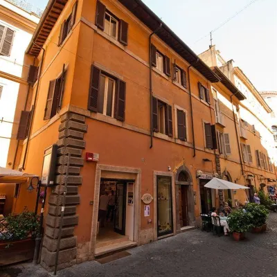 Trevi 41 Hotel Các khách sạn gần Tòa nhà Quirinale