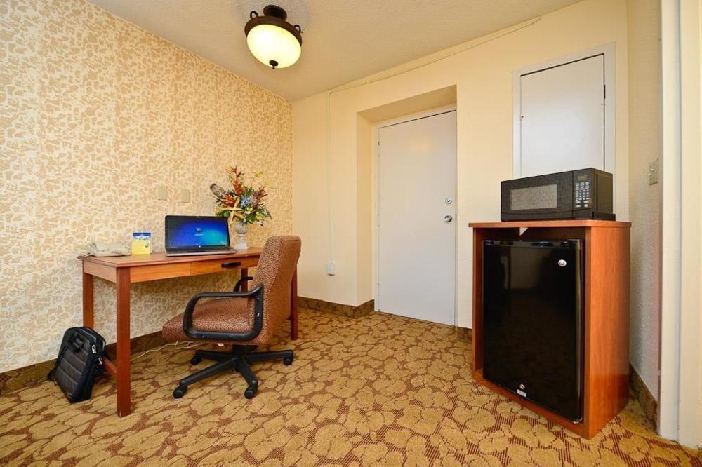 Best Western Tulsa Airport