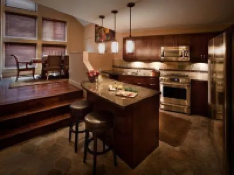 Executive The Inn At Whistler Village & Mountain Side Hotel Hotels in Whistler