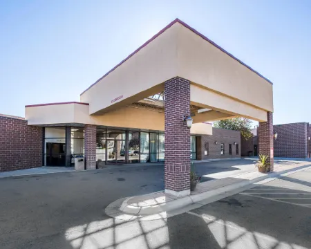 スタジオ 6 スイーツ ビュート, MT – I-90 / I-15 ビュートのホテル