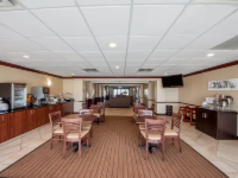 Sleep Inn & Suites Norman Near University Hotels in McClain County