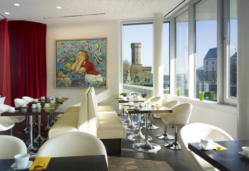 artotel cologne by park plaza Over view