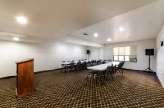 SureStay Plus Hotel by Best Western San Antonio North