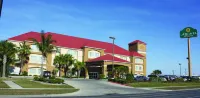 La Quinta Inn & Suites by Wyndham Corpus Christi Airport