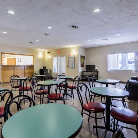 Quality Inn & Suites Omaha Chalco