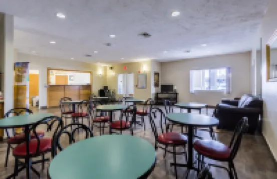 Quality Inn & Suites Omaha Chalco