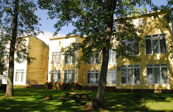 馬爾提沃伊勒4賽森斯木屋