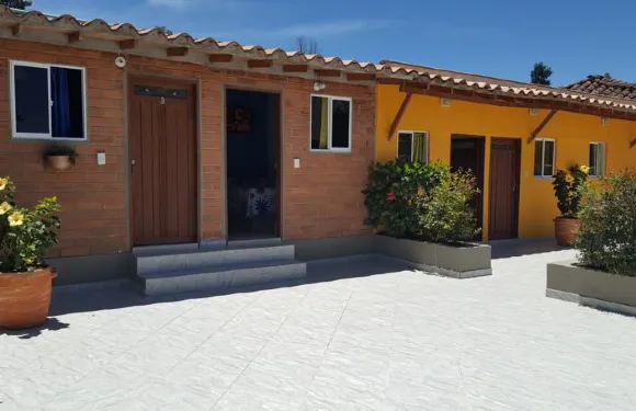 埃爾汗加爾旅館