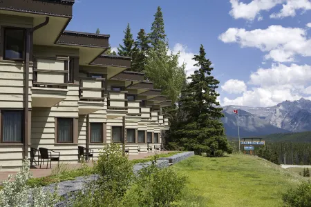 The Juniper Hotel & Bistro