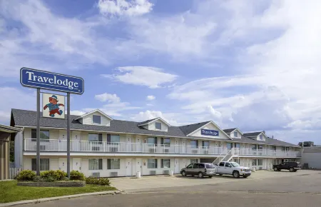 Travelodge by Wyndham Drumheller Отели в г. Драмеллер