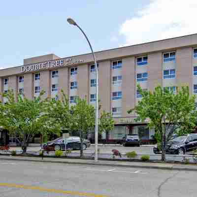 DoubleTree by Hilton Kamloops Hotel Exterior
