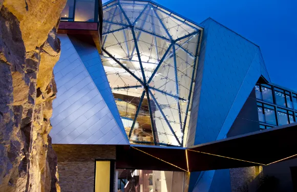 閃奕山度假村及水療中心