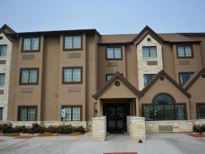 Microtel Inn & Suites by Wyndham Gonzales TX