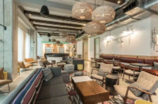 Aloft Austin Downtown