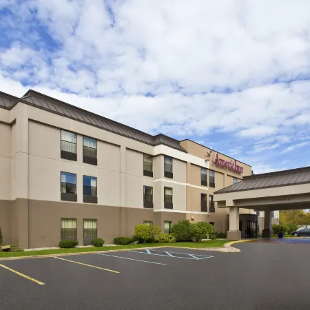 Comfort Inn Wings Stadium