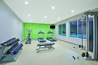 La Quinta Inn & Suites by Wyndham Morgantown - Gym