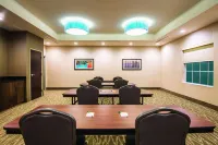 La Quinta Inn & Suites by Wyndham York Hotels in Shiloh