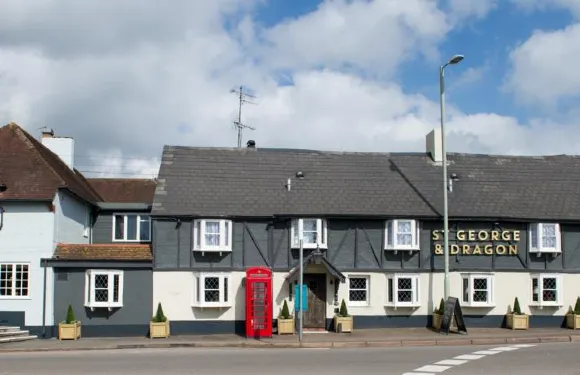 Innkeeper's Collection旗下聖喬治與龍酒店