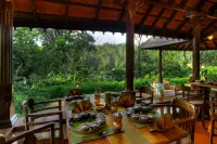 Evolve Back Coorg - breakfast