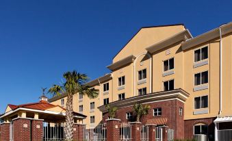 Holiday Inn Express & Suites Crestview South I-10