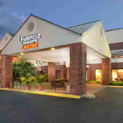 Fairfield Inn & Suites Charlottesville North Hotel Exterior