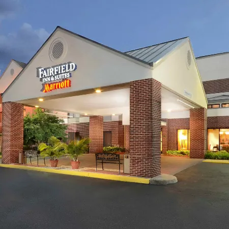 Fairfield Inn & Suites Charlottesville North