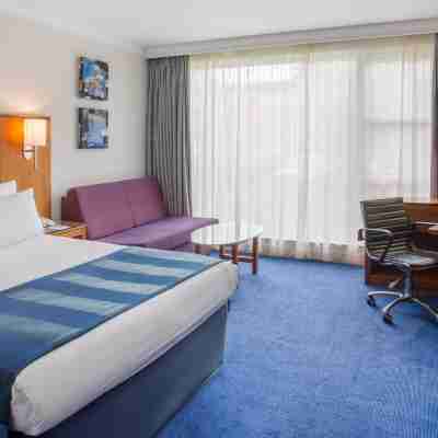 Crowne Plaza Marlow Rooms