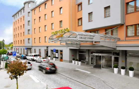 萬怡比爾森酒店