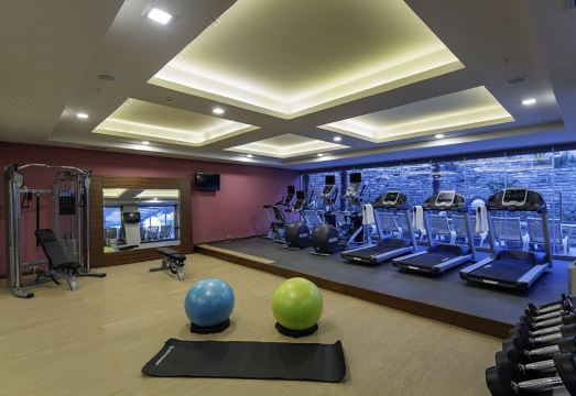 4. 더블트리 바이 ..