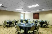 Comfort Inn and Suites Van Buren - Fort Smith