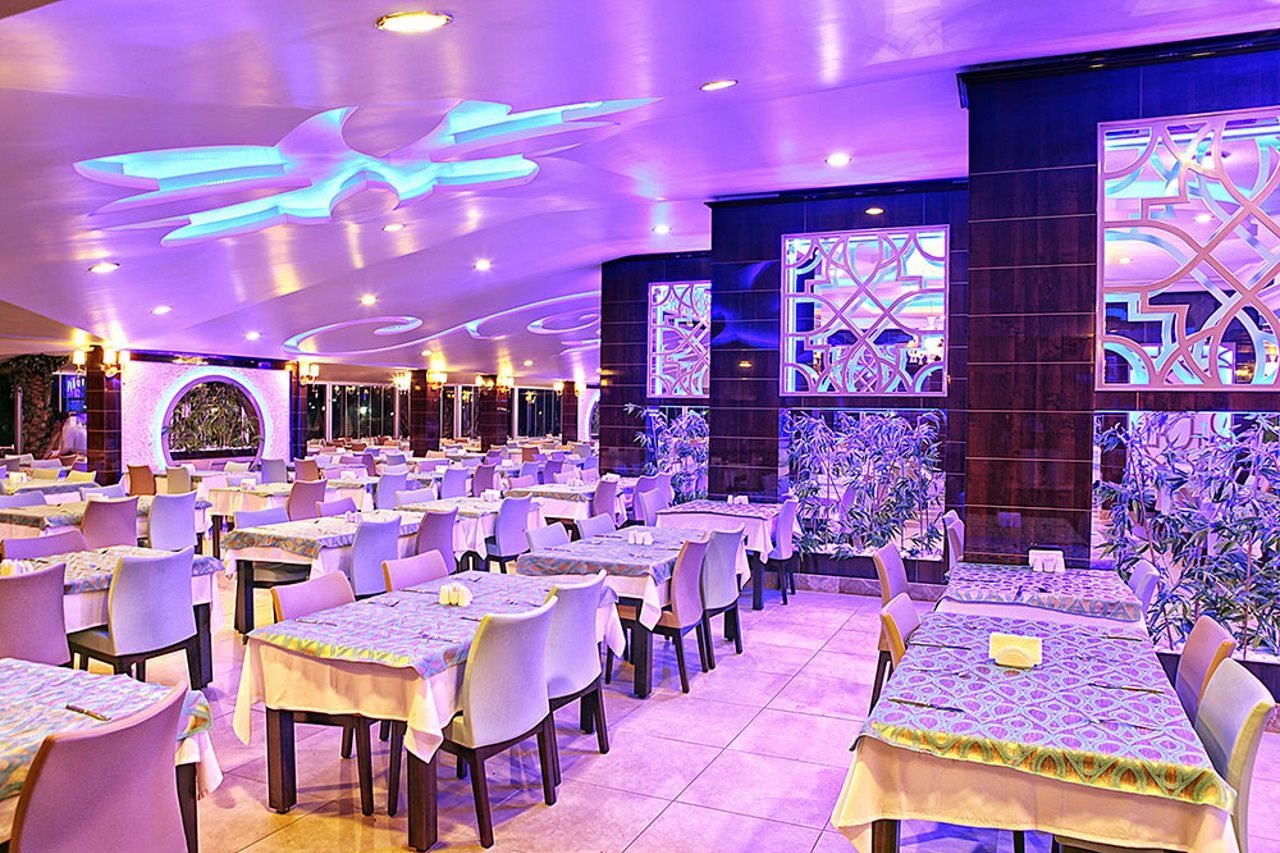 Caretta Beach Hotel
