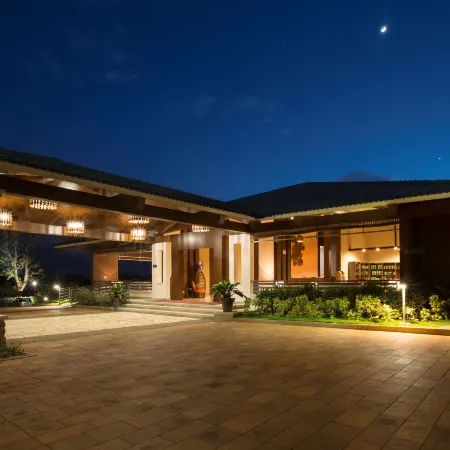 Purple Palms Resort & Spa
