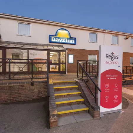 Days Inn by Wyndham Watford Gap