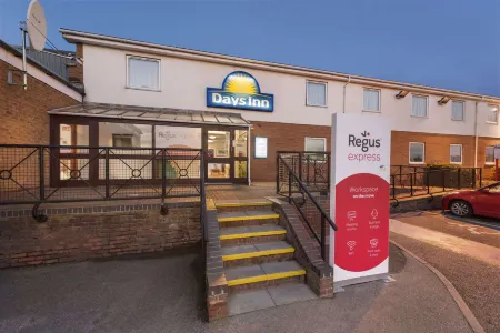 Days Inn by Wyndham Watford Gap Отели в г. Флор