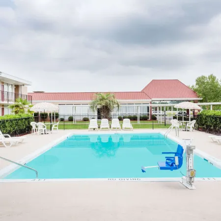 Days Inn by Wyndham Goldsboro