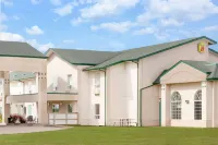 수퍼 8 바이 윈덤 모던